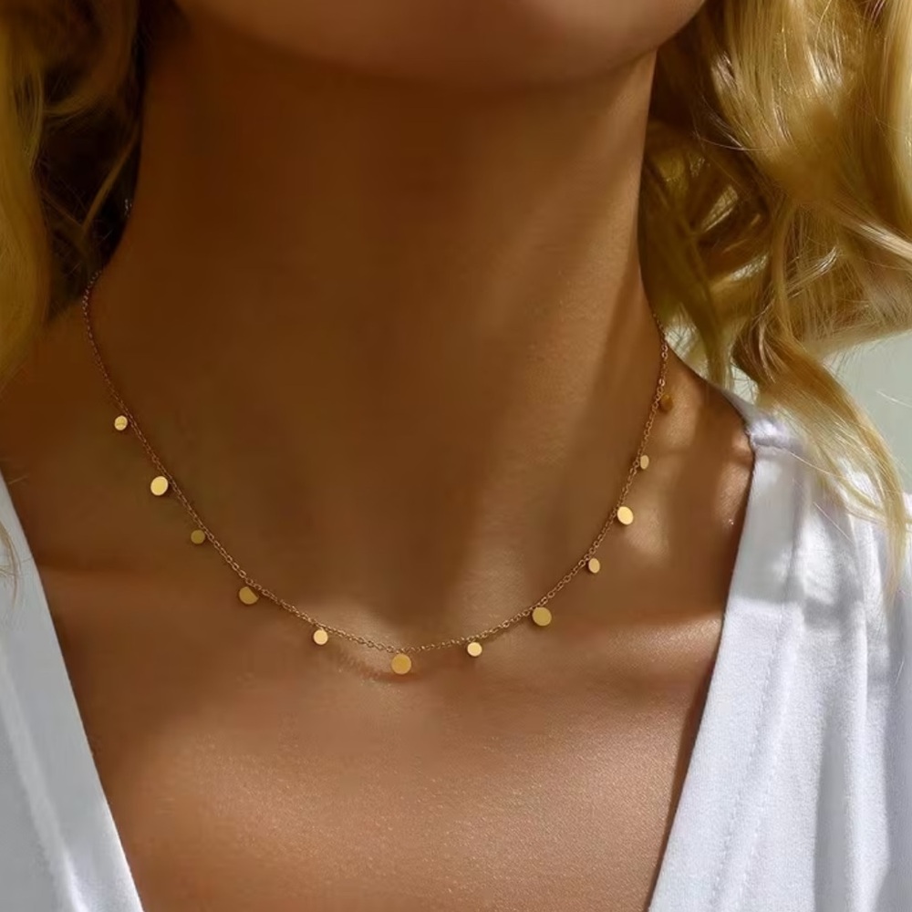 NEW 18K Gold Plated Beautiful Elegant Gold Disc Necklace Chain Bohemian Retro - Picture 1 of 8